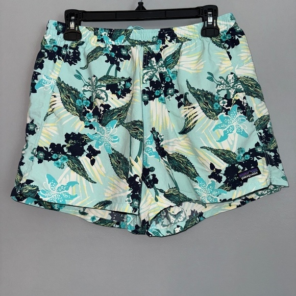 Patagonia Pants - EUC Patagonia Barely Baggies Shorts Tropical Floral Size Medium